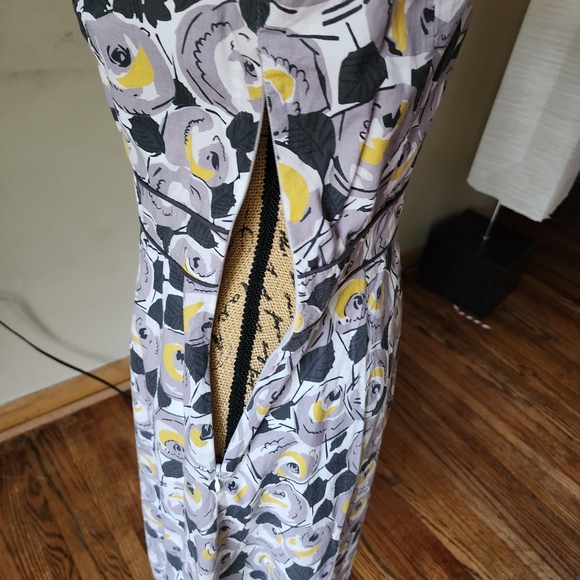 Boden Gray Geometric Fit & Flare Knee Length Dress Size 6 Regular 6R - Picture 3 of 9